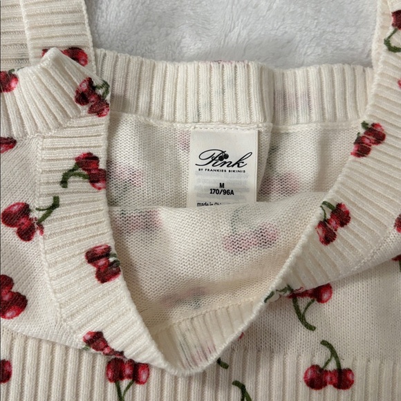 Frankie’s bikinis X pink cherry 3 pieces sweater tank top shorts set size M - Picture 3 of 3